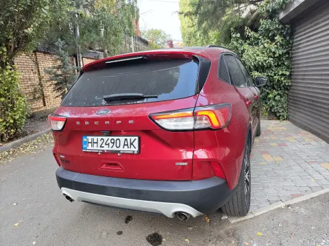 Ford Escape 2020 — фото 1